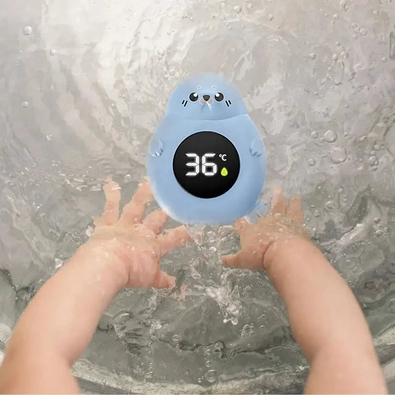 Thermomètre de bain bébé LED — Alerte chaud/froid, capteur précis, design pingouin
