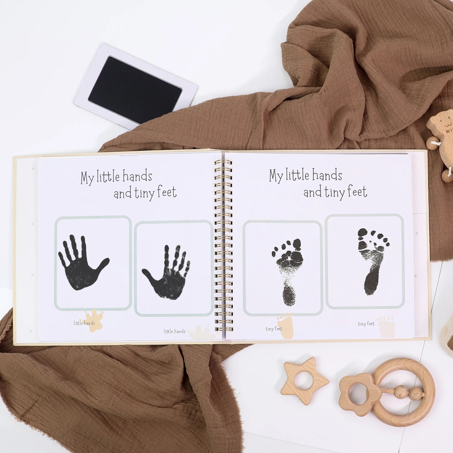 Livre souvenir bébé 1ère année ERATOPIC — Journal mémoire naissance en lin, cadeau baby shower
